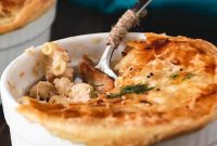 Irish Lobster Macaroni Pie with Cheddar and Creamy Sauce