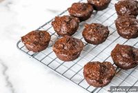 Keto Brownie Muffins: Fudgy Low-Carb Chocolate Muffin Recipe