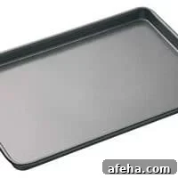 KitchenCraft Large Non-Stick Baking Tray 39 x 27 cm