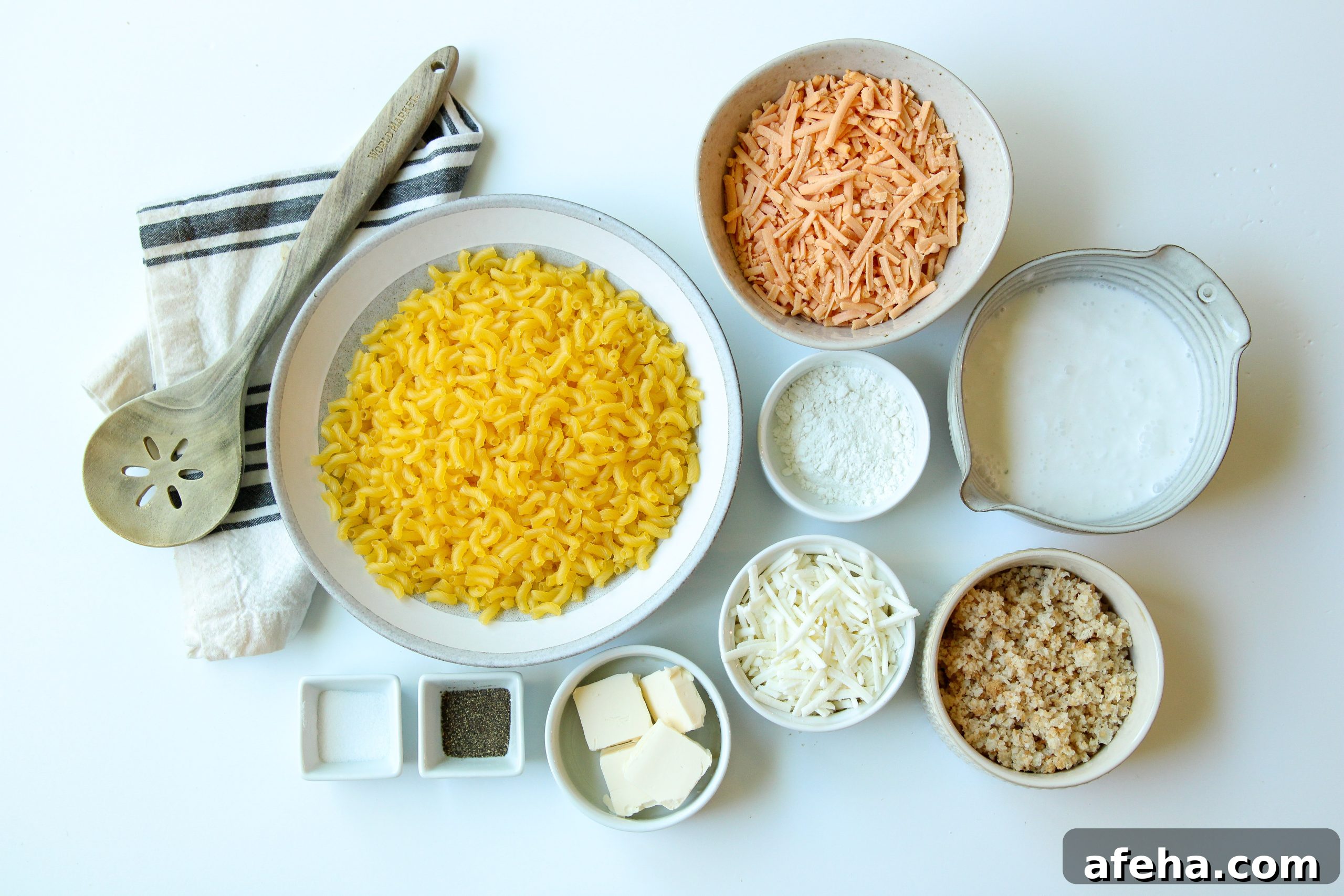 Gluten-free Dairy-free Macaroni and Cheese - EASY allergen-friendly cozy classic that is also nut-free, egg-free, vegan, and plant-based. Perfect for a comfort food weeknight dinner or holidays like Thanksgiving or Christmas sides. 