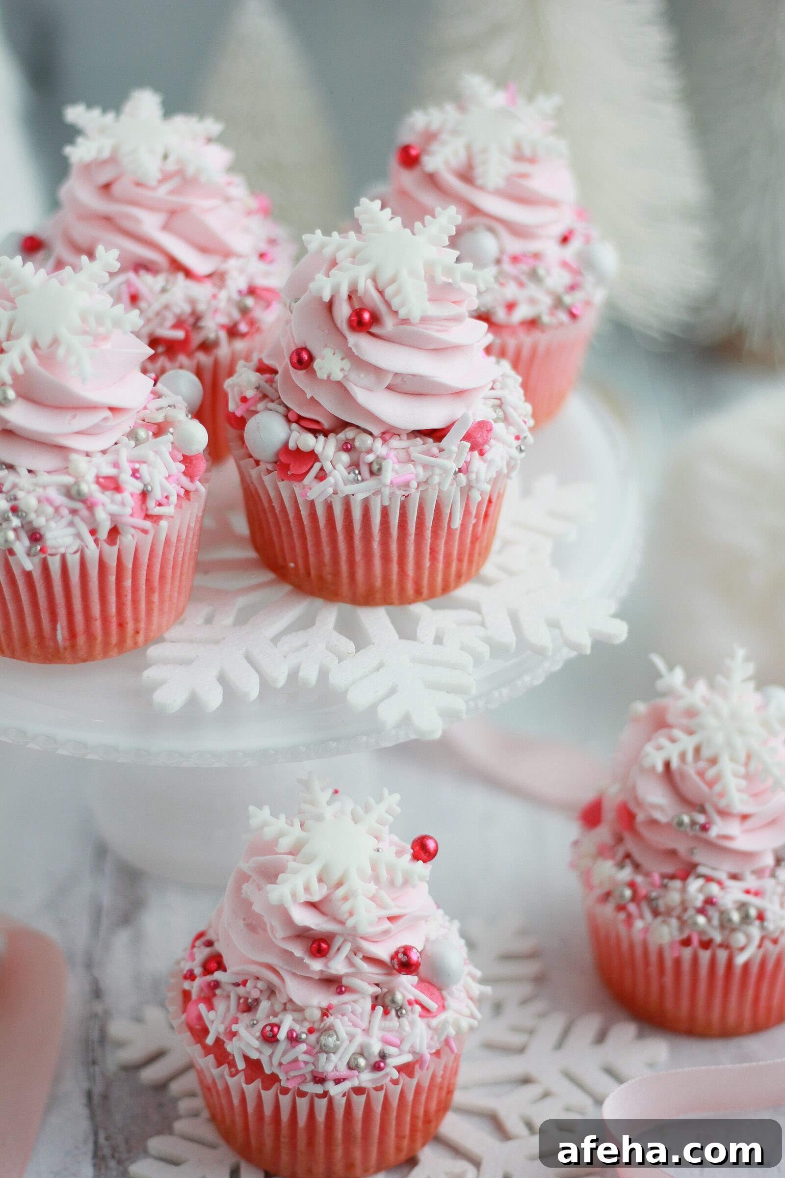 Pink Winter Wonderland Cupcakes: Festive Whipped Frosting Recipe 2 Pink Winter Wonderland Cupcakes