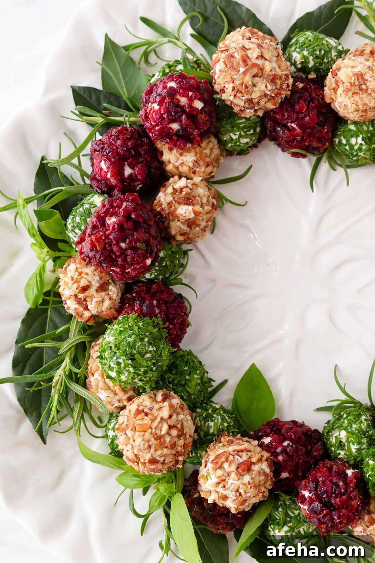 Festive Christmas Cheese Ball Wreath Recipe & Party Appetizer Tips 7 Christmas Cheese Ball Edible Wreath