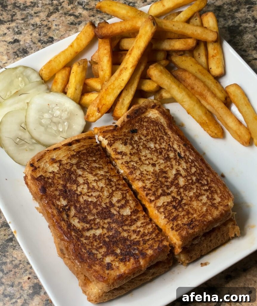 Grilled Cheese Sloppy Joes
