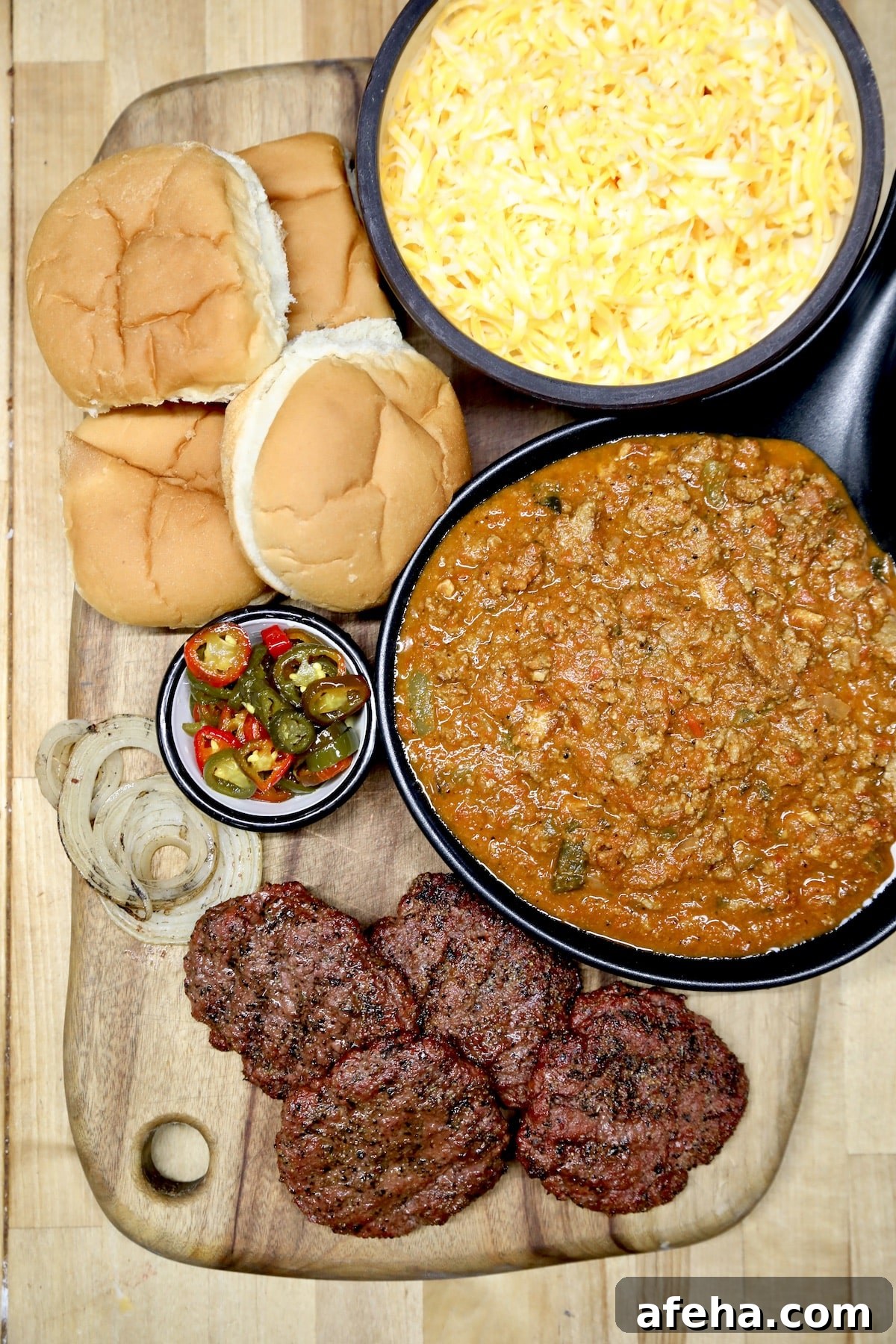 Ingredients for chili cheese burgers.